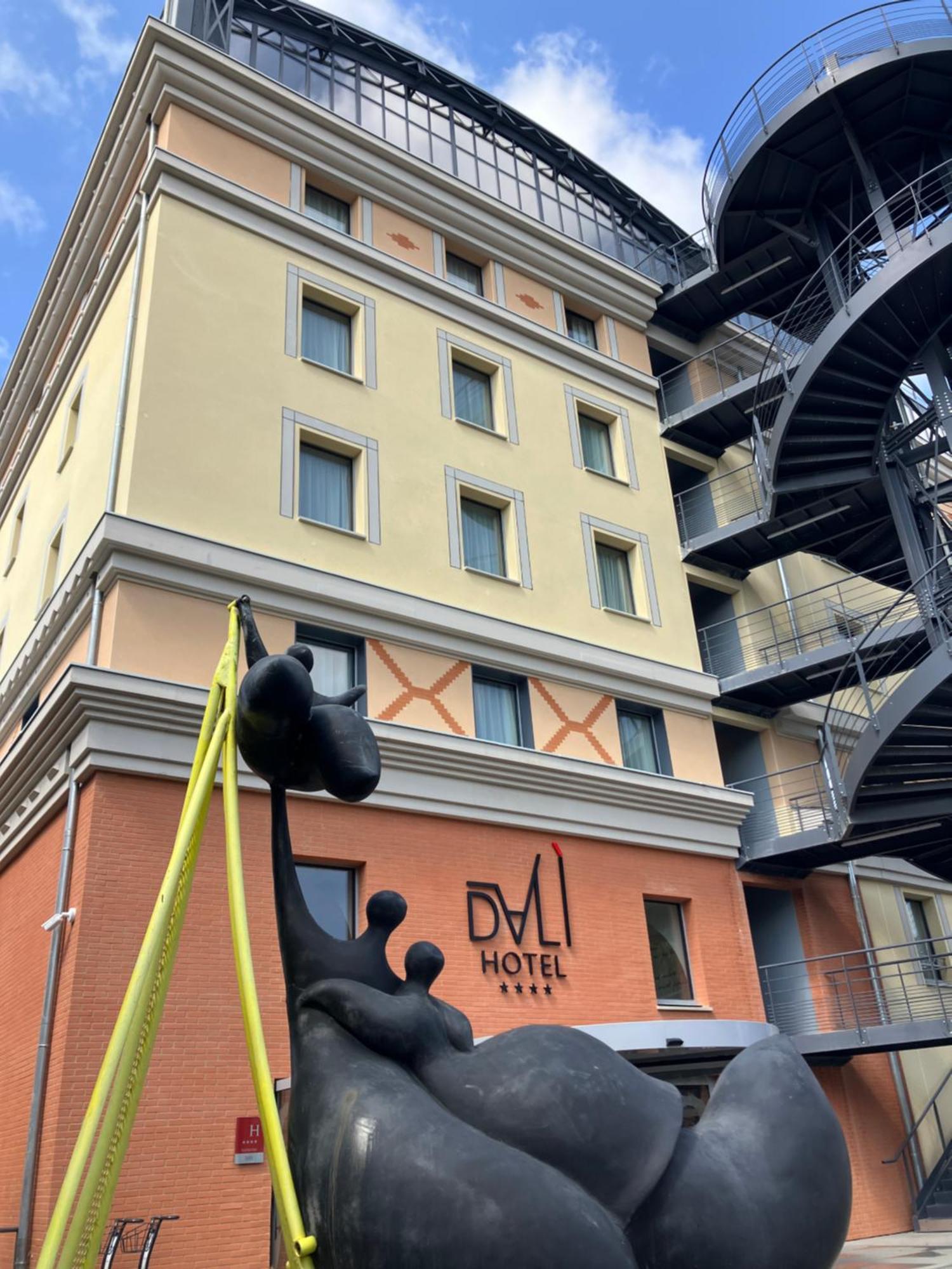 Dali Hotel Montauban Eksteriør bilde